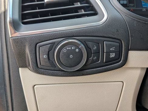 Used 2022 Ford Edge Titanium AWD/4WD image 20