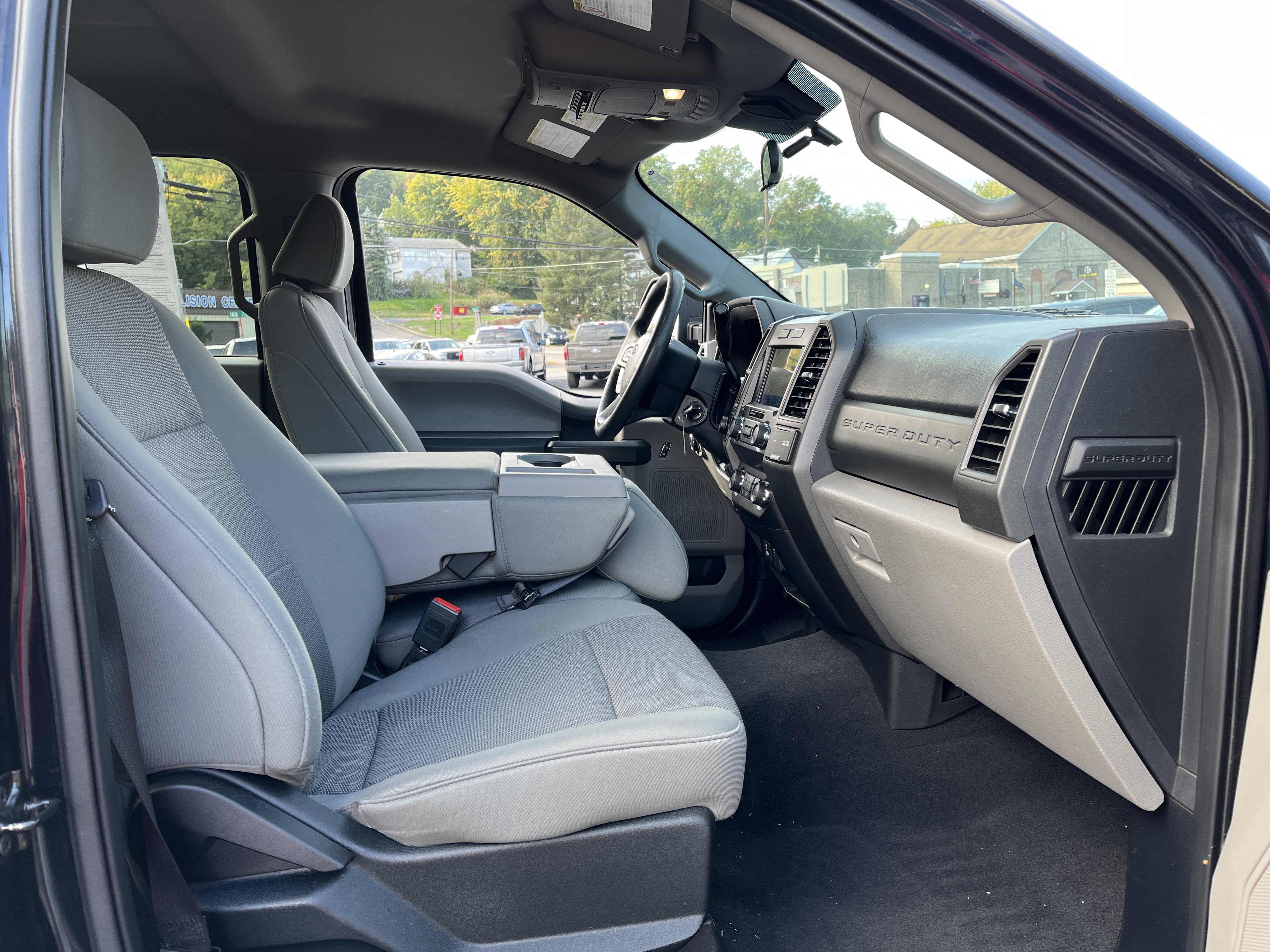 Used 2021 Ford F250 XL w/ STX Appearance Package AWD/4WD image 6