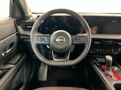 New 2026 Nissan Kicks SR AWD/4WD image 12