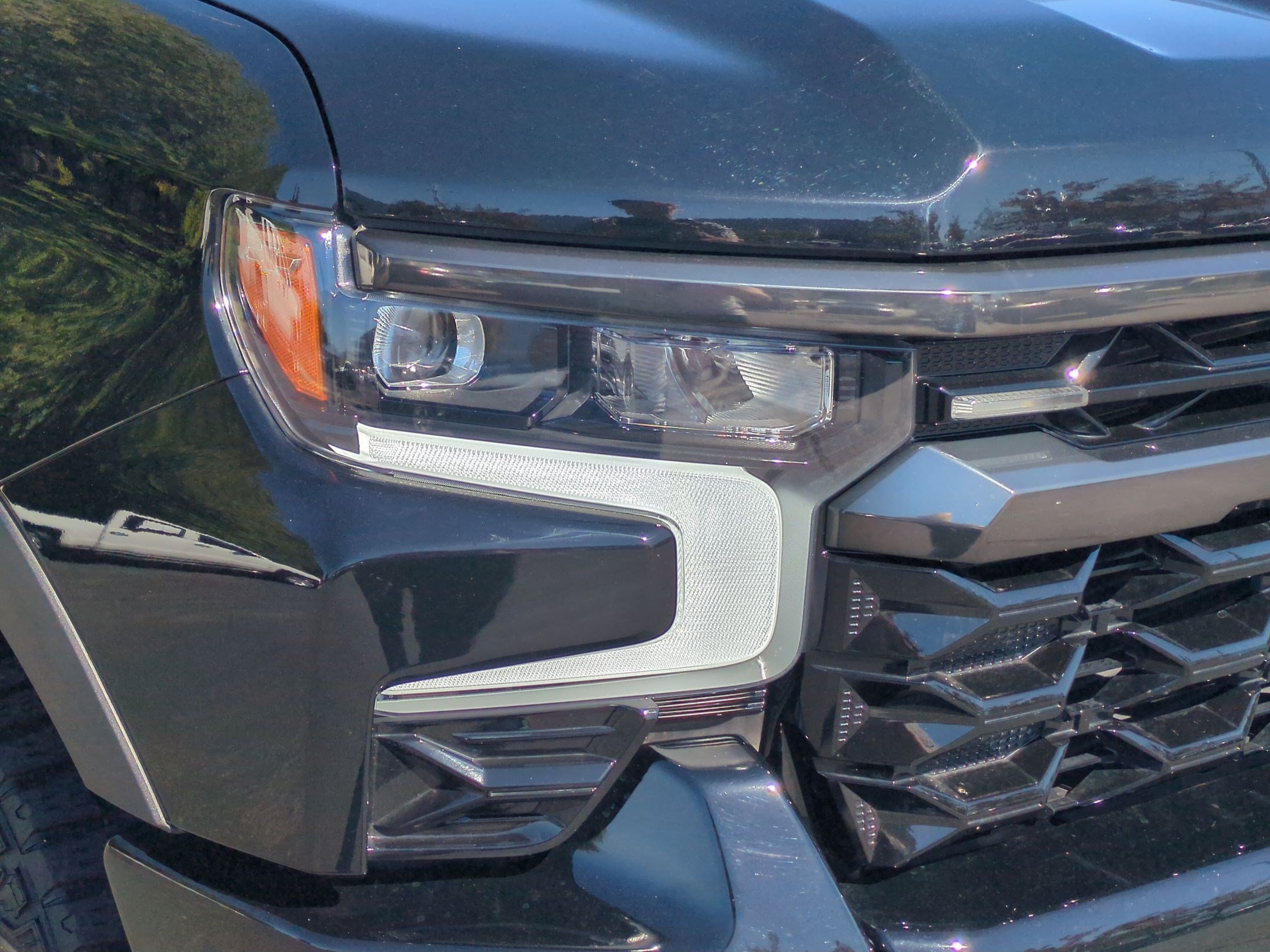Certified 2025 Chevrolet Silverado 1500 ZR2 w/ Technology Package AWD/4WD image 11