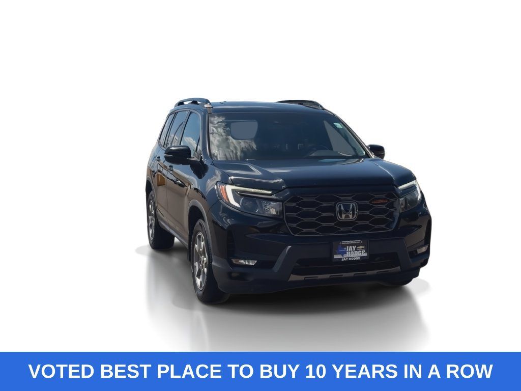 Used 2022 Honda Passport TrailSport image 3