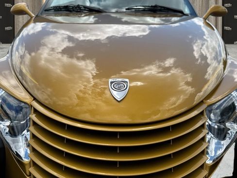 Used 2002 Chrysler Prowler image 2