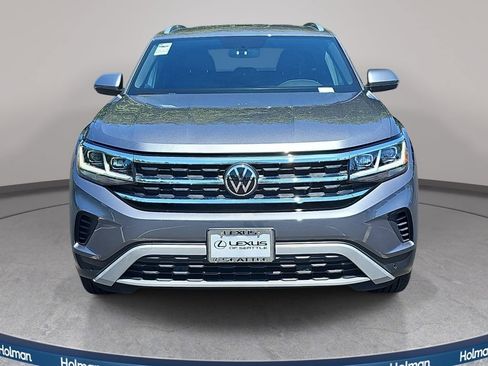 Used 2023 Volkswagen Atlas Cross Sport SE AWD/4WD image 3