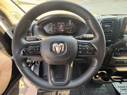 Used 2025 RAM ProMaster 2500 w/ Convenience Group FWD image 31