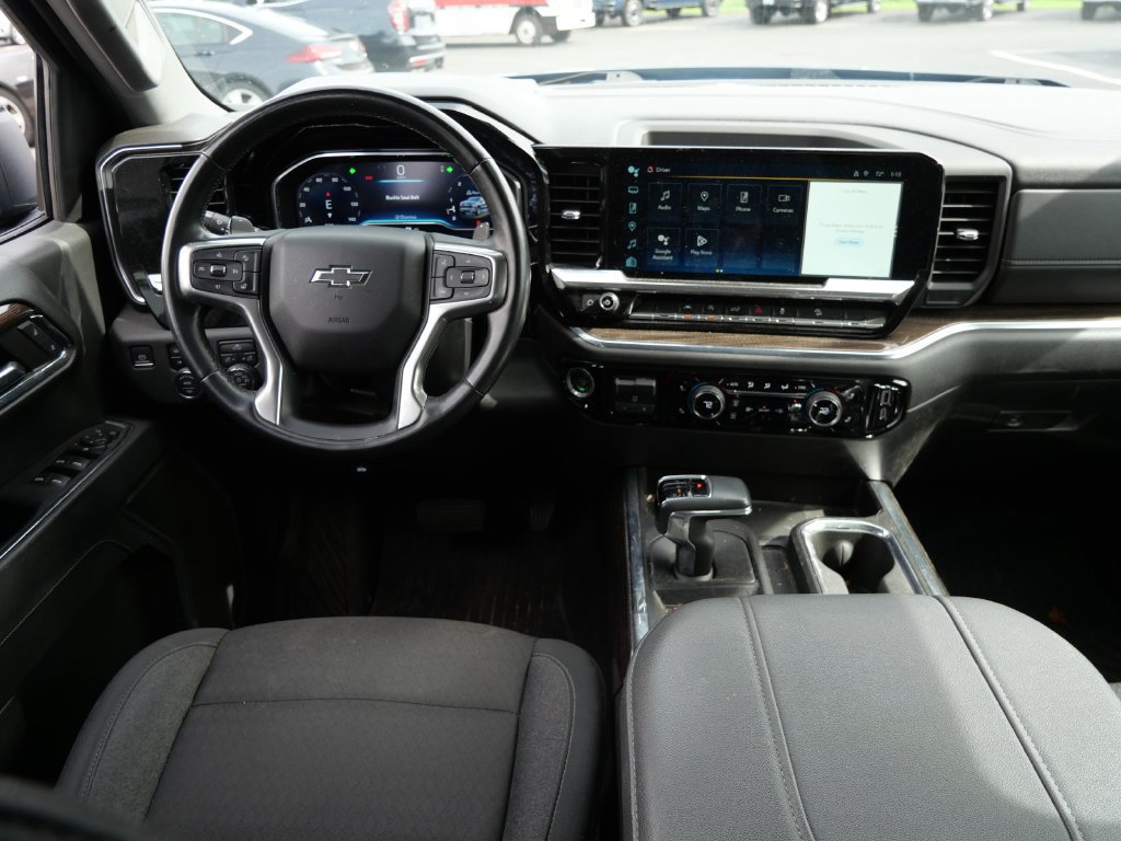 Used 2024 Chevrolet Silverado 1500 RST AWD/4WD image 19