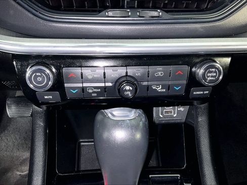 Used 2023 Jeep Compass Limited AWD/4WD image 30