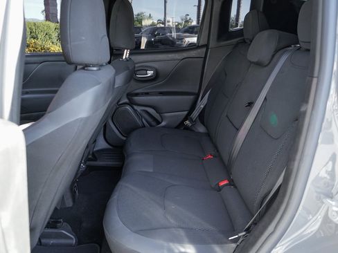 Used 2020 Jeep Renegade Altitude image 32