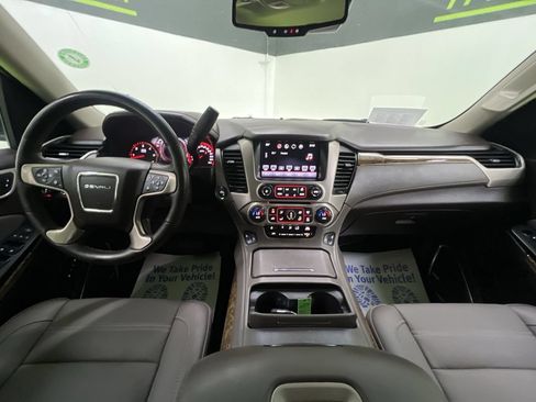Used 2016 GMC Yukon XL Denali AWD/4WD image 18