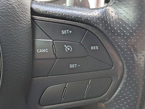 Used 2022 Dodge Charger Scat Pack RWD image 13