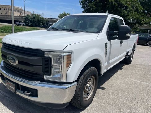 Used 2019 Ford F350 XL w/ XL Value Package image 12