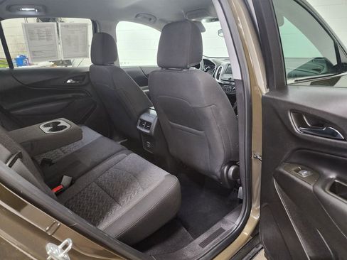 Used 2023 Chevrolet Equinox LT image 32