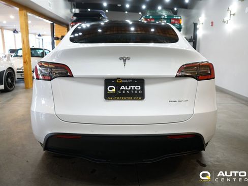 Used 2021 Tesla Model Y Long Range image 5