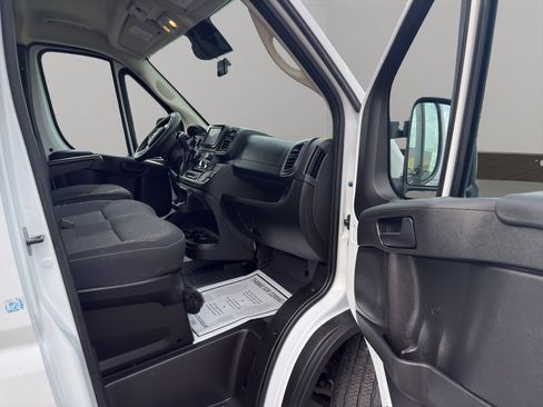 Used 2024 RAM ProMaster 2500 image 19