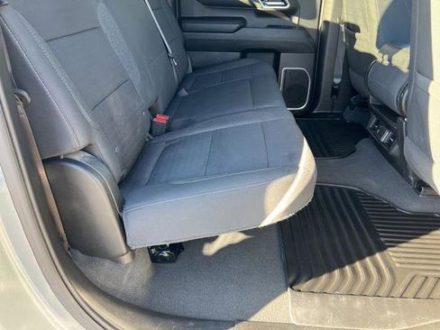 Used 2023 Chevrolet Silverado 1500 RST image 3