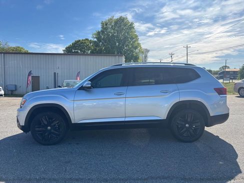 Used 2019 Volkswagen Atlas SE image 4