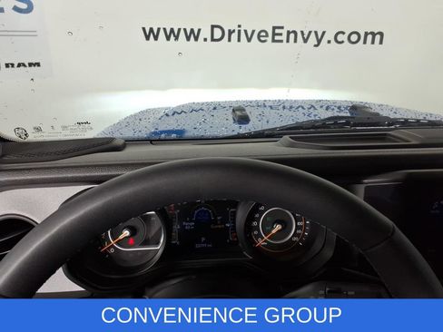 Used 2025 Jeep Wrangler Unlimited Sport AWD/4WD image 27