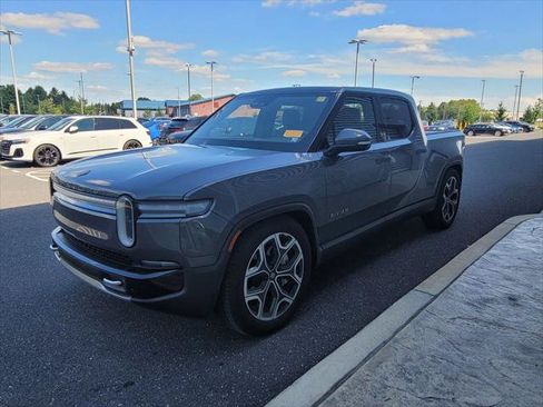 Used 2025 Rivian R1T Adventure Dual AWD/4WD image 11