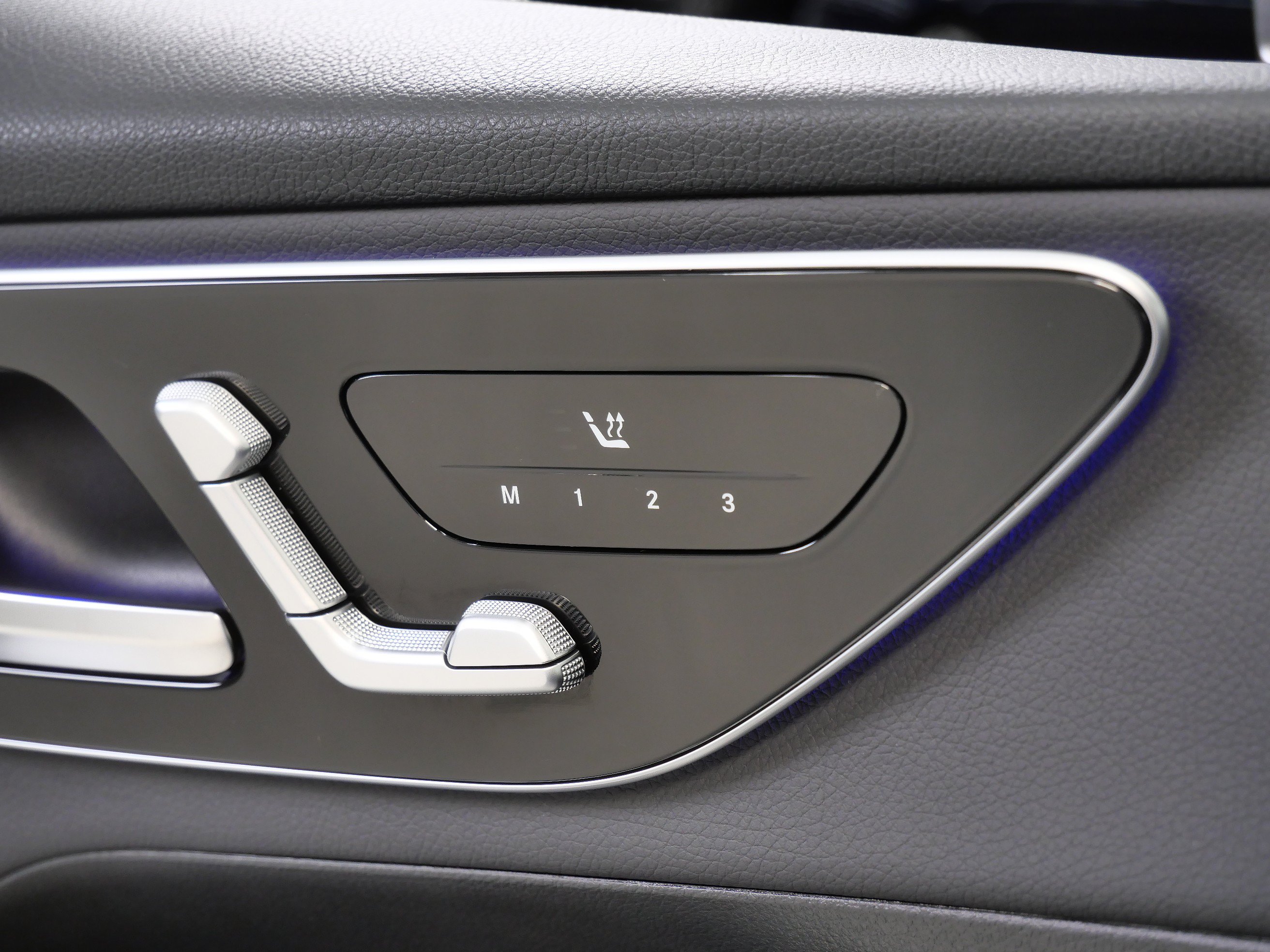 Certified 2026 Mercedes-Benz GLC 300 4MATIC image 30