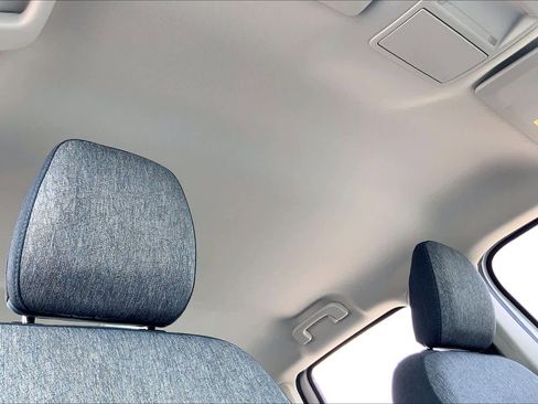 Used 2025 Ford Maverick XLT image 14