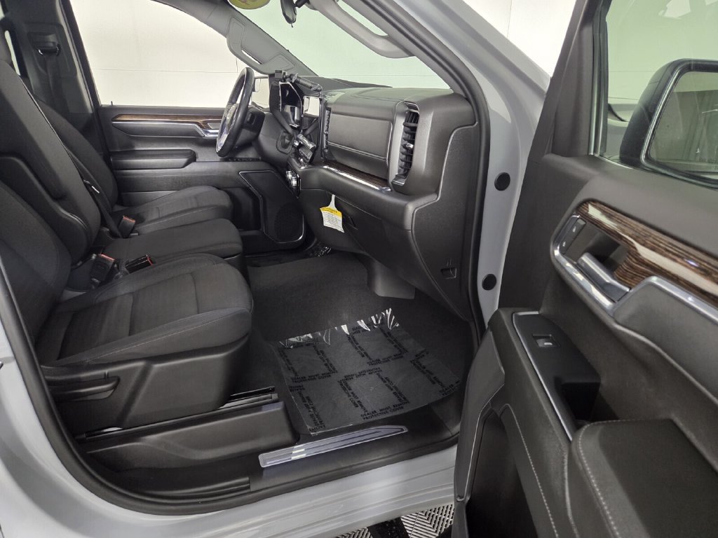 Used 2024 GMC Sierra 1500 Elevation AWD/4WD image 35