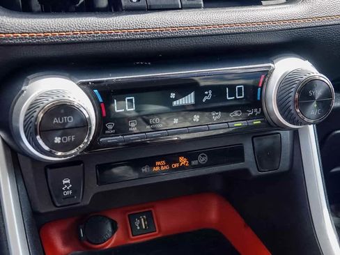 Used 2023 Toyota RAV4 Adventure image 21