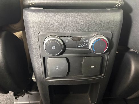 Used 2020 Ford Explorer XLT w/ Equipment Group 202A AWD/4WD image 46