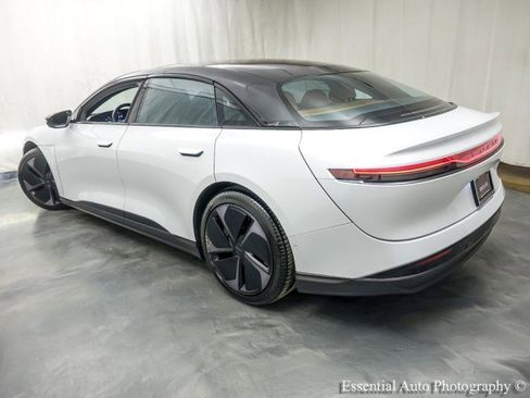 Used 2024 Lucid Air Touring image 8