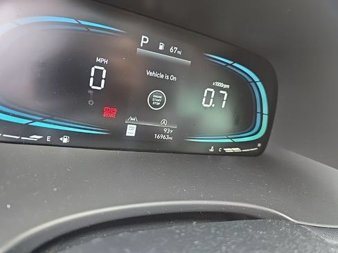 Used 2025 Hyundai Palisade SEL FWD image 15