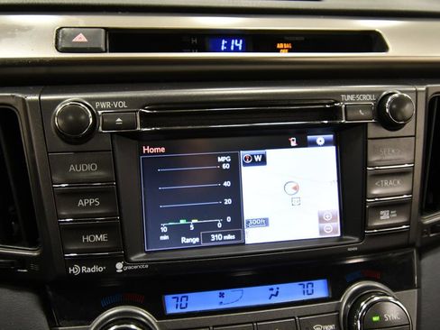 Used 2015 Toyota RAV4 XLE AWD/4WD image 23