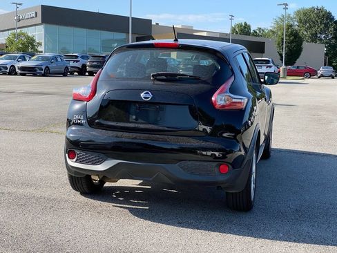 Used 2015 Nissan Juke S FWD image 7