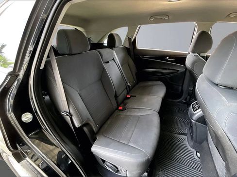 Used 2020 Kia Sorento L FWD image 22