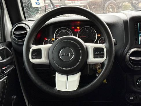 Used 2017 Jeep Wrangler Sport image 16