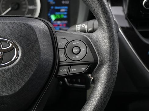 Used 2022 Toyota Corolla LE image 22