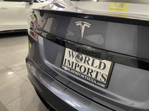 Used 2021 Tesla Model S Plaid image 18