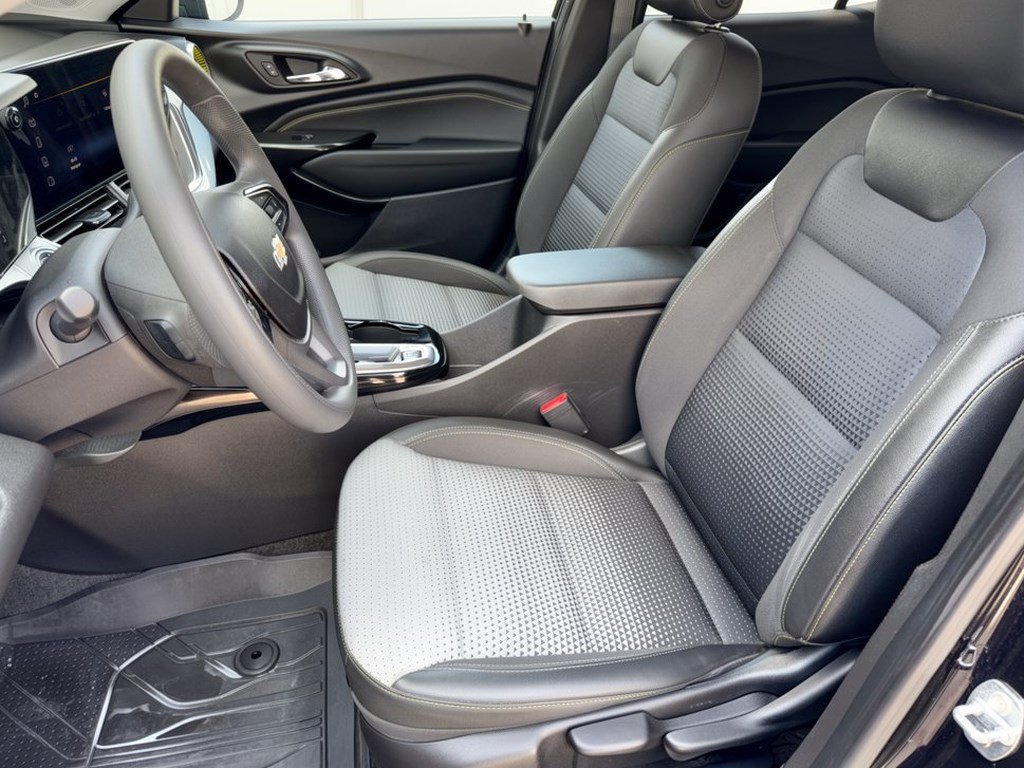 Certified 2024 Chevrolet Trax LT FWD image 5