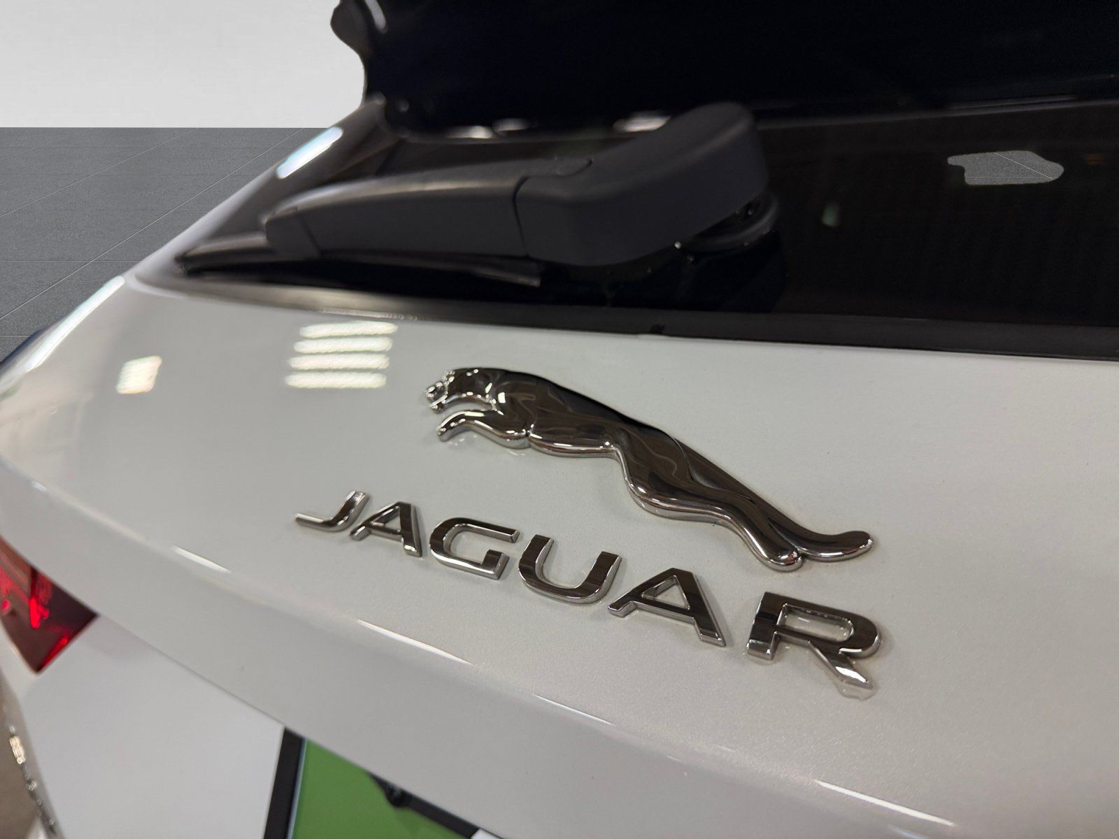 Used 2021 Jaguar F-PACE AWD/4WD image 45