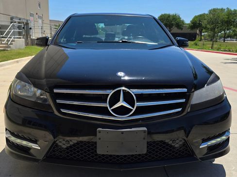 Used 2013 Mercedes-Benz C 300 4MATIC Sedan image 2