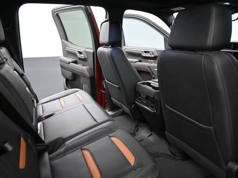 Used 2024 GMC Sierra 1500 AT4 w/ Technology Package AWD/4WD image 20