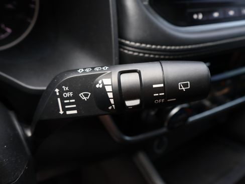 Used 2023 Nissan Rogue SL w/ SL Premium Package FWD image 33