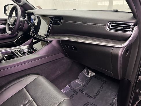 Used 2022 Jeep Wagoneer Series III w/ Convenience Group I image 28