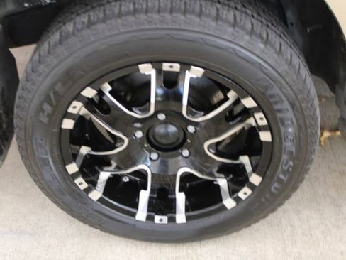 Used 2010 Toyota Sequoia Limited image 28