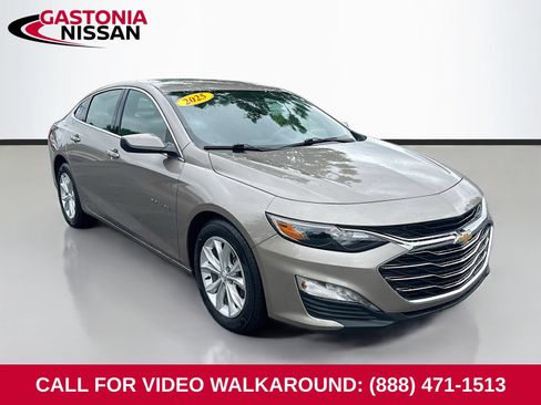 Used 2025 Chevrolet Malibu LT FWD image 1