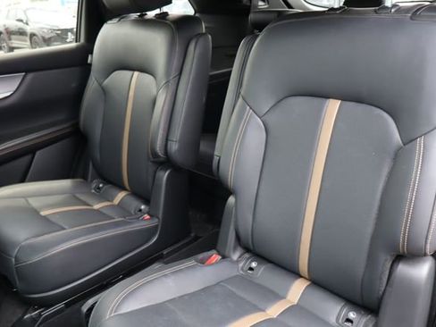 Used 2024 MAZDA CX-90 3.3 Turbo w/ Premium Plus Pkg image 7