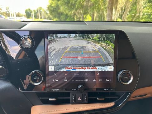 Used 2025 Lexus NX 250 FWD w/ Accessory Package (2T) image 18
