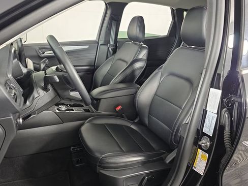 Used 2025 Ford Escape Platinum AWD/4WD image 16