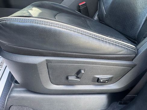 Used 2022 RAM 3500 Laramie image 26