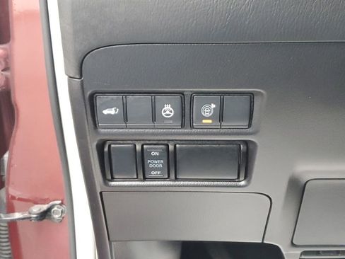 Used 2023 Nissan Armada Platinum w/ Cargo Package image 17