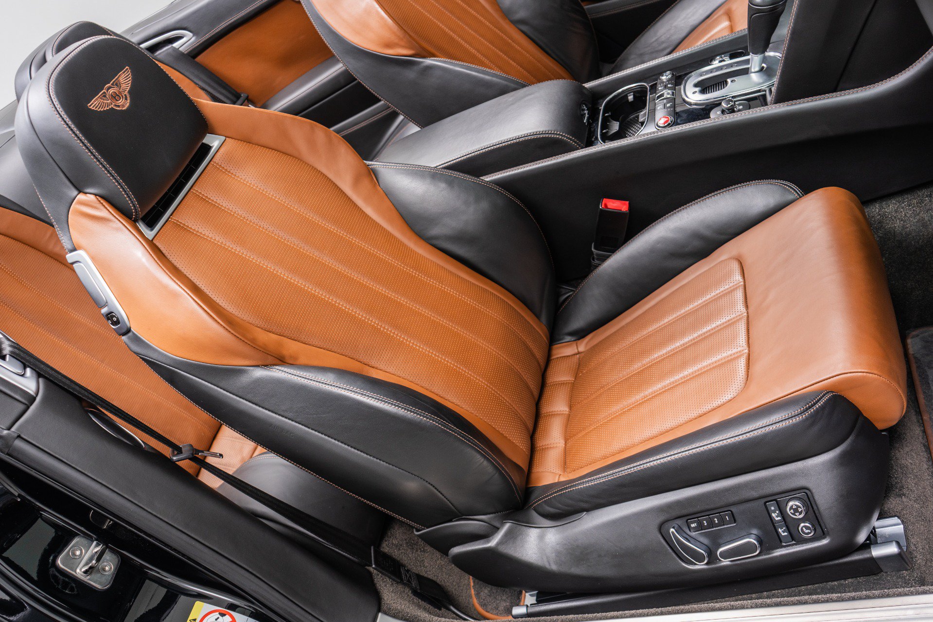 Used 2014 Bentley Continental GT AWD/4WD image 28