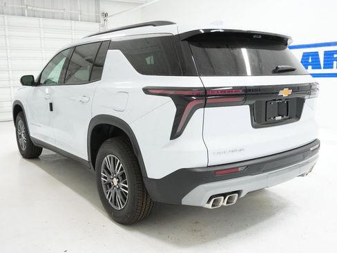 New 2026 Chevrolet Traverse LT w/ Driver Confidence Package image 10
