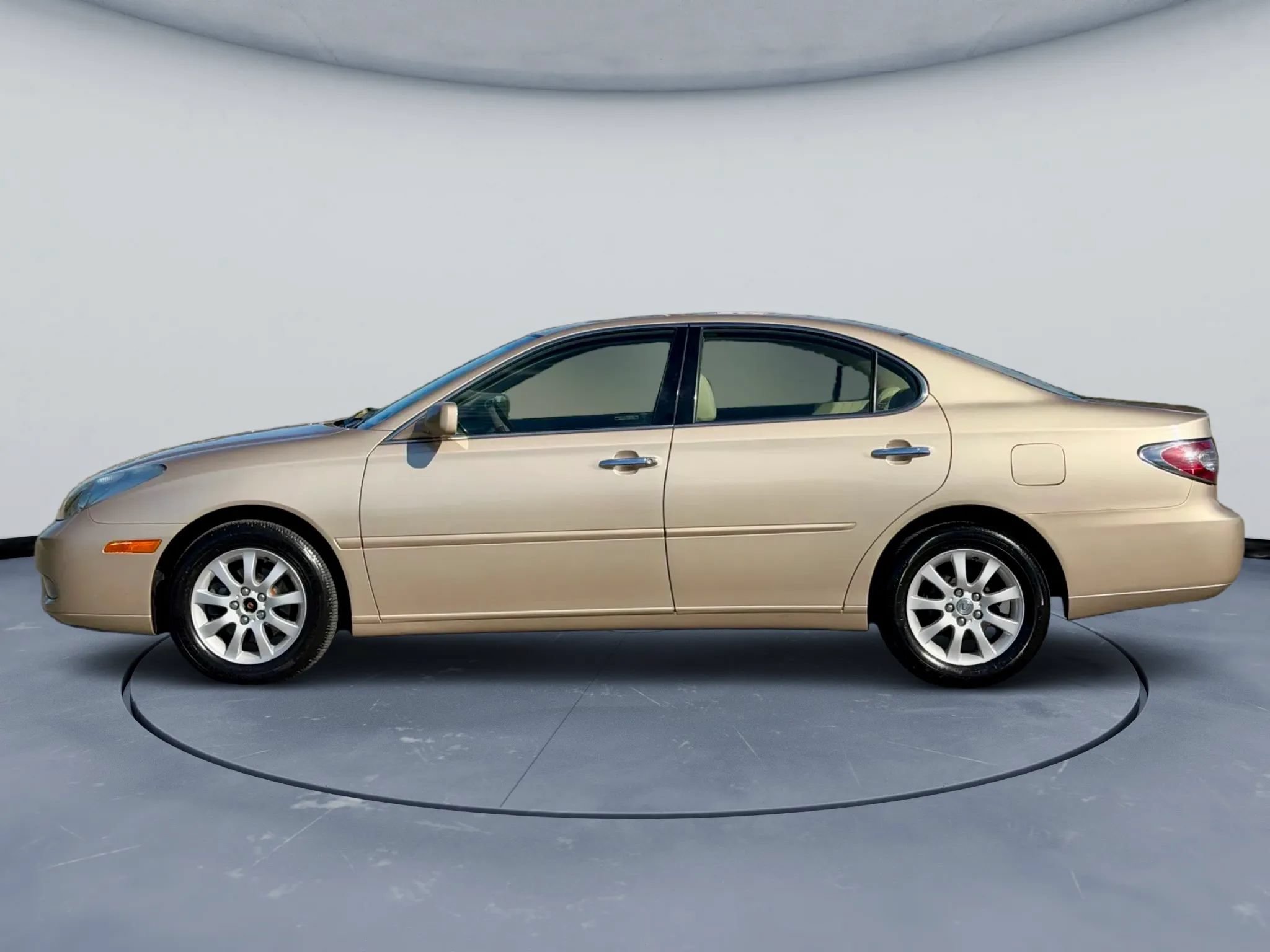 Used 2004 Lexus ES 330 FWD image 2